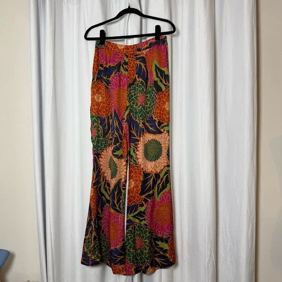 Farm Rio Vintage Garden Satin Flare Pants Womens Small NWT Luxe Boho - Picture 6 of 16